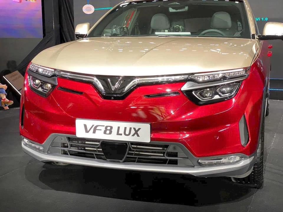 giá vf8 lux